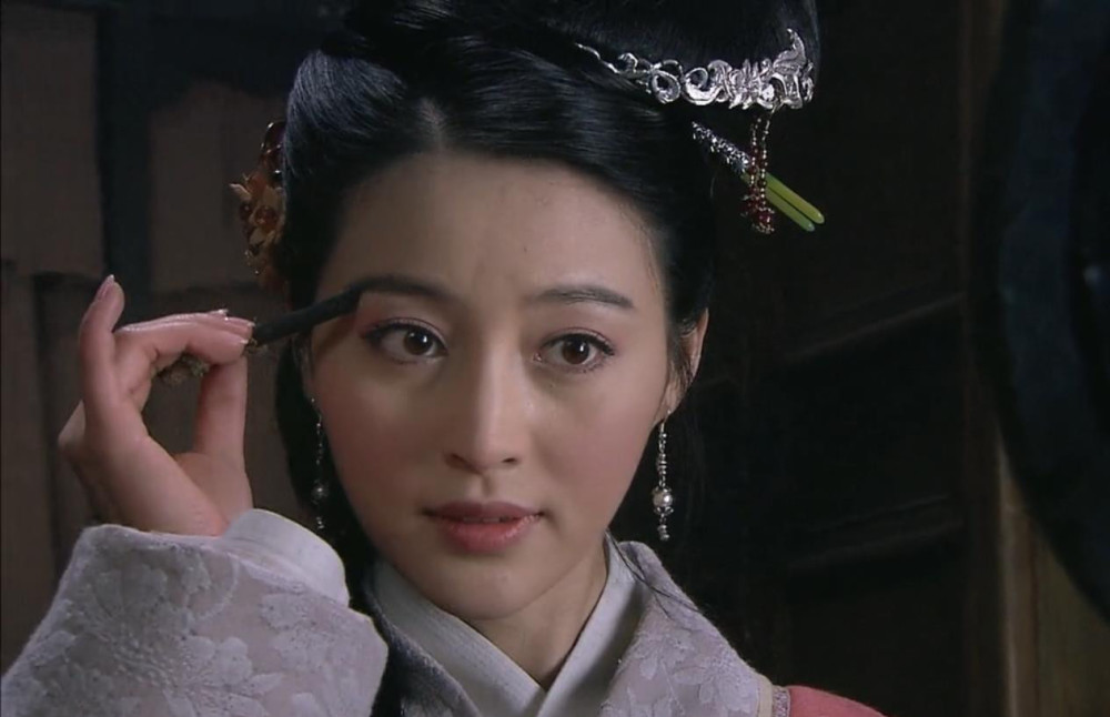 甘婷婷《新水浒传》演潘金莲成名,之前演过空姐,很漂亮!