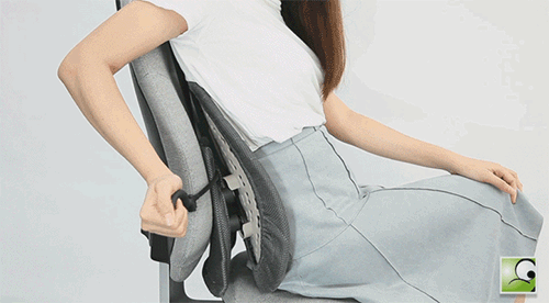 0m亲测一边按压气球,一边能明显感受到有一股向前顶的力量填满了原先