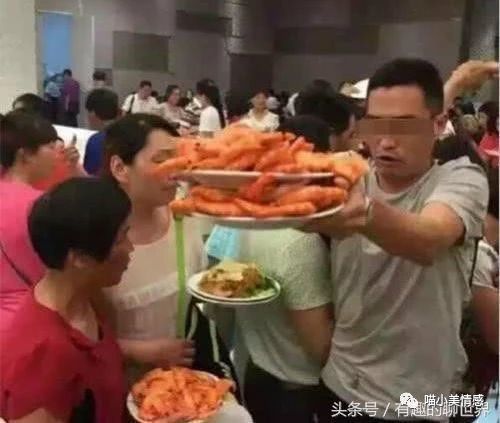 中国大爷大妈吃垮豪华邮轮?最新反转来了