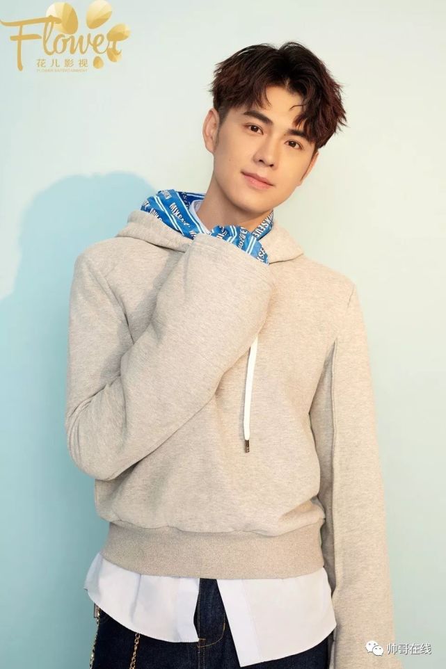 帅哥∣干净帅气的小哥哥养成系邻家学长让我想恋爱了王彦彬