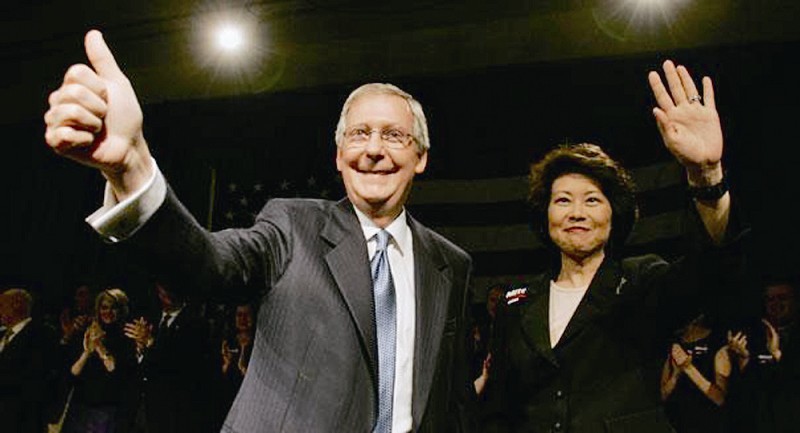 美交通部长赵小兰涉嫌滥用职权遭调查 特朗普被指公然袒护 腾讯新闻