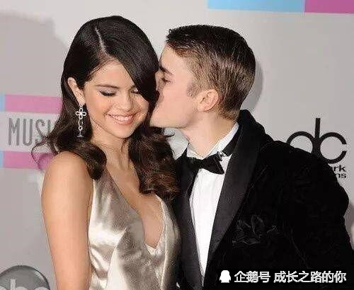 比伯顶鸡窝头现身教堂,在车内挽面痛哭,疑似与赛琳娜病情有关!