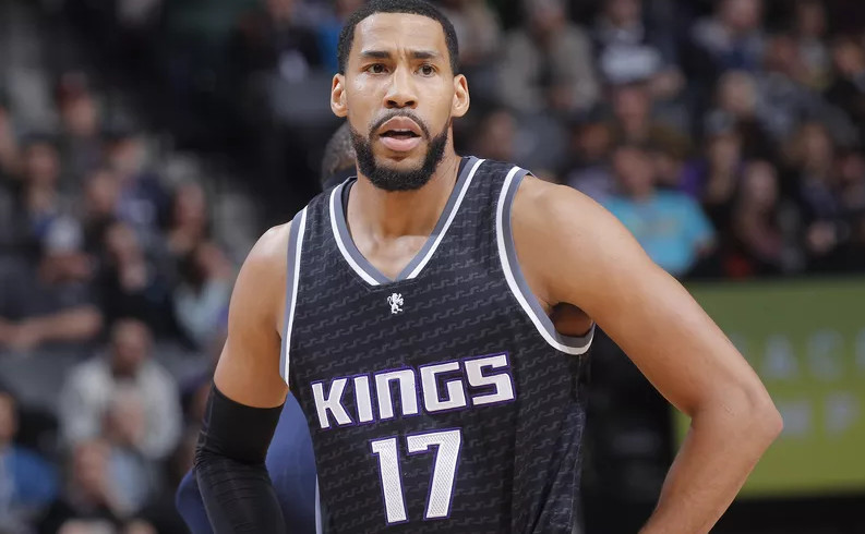 坦普尔(现效力灰熊队)