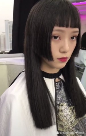 小姐姐去理发店做公主切,剪完之后火爆朋友圈