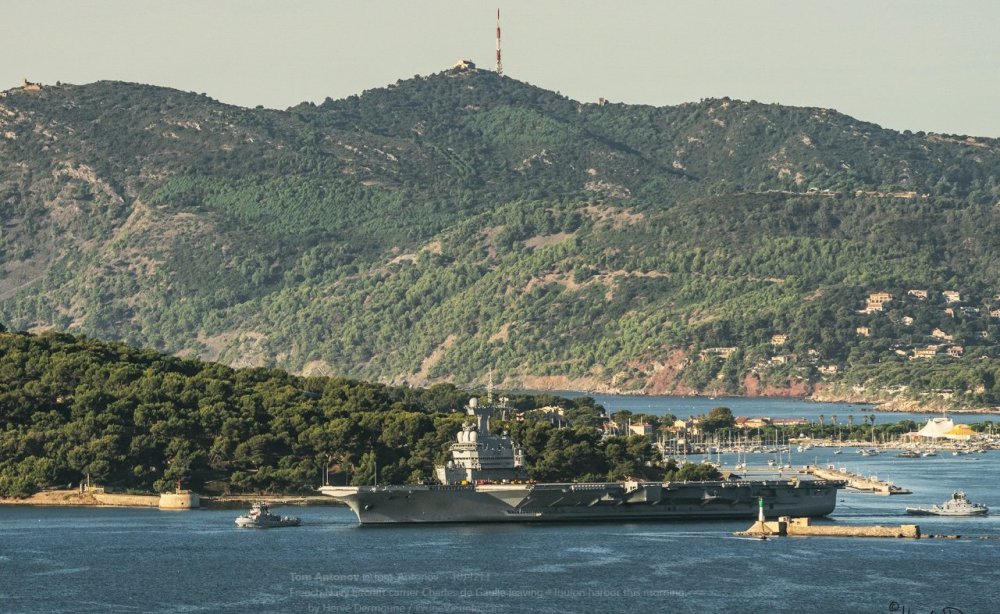 每周军情:印度日本摔飞机 法国航母改口不来南