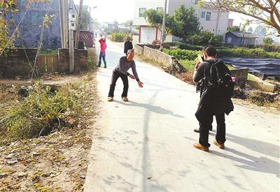 扶老人被讹:有老人在真相下依然要赔偿,有好心