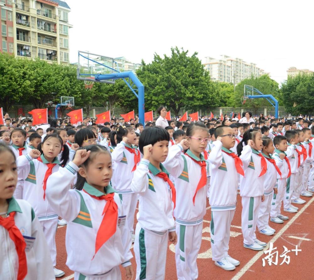 紅領巾,我為你自豪丨澄海各小學舉行新生入隊儀式