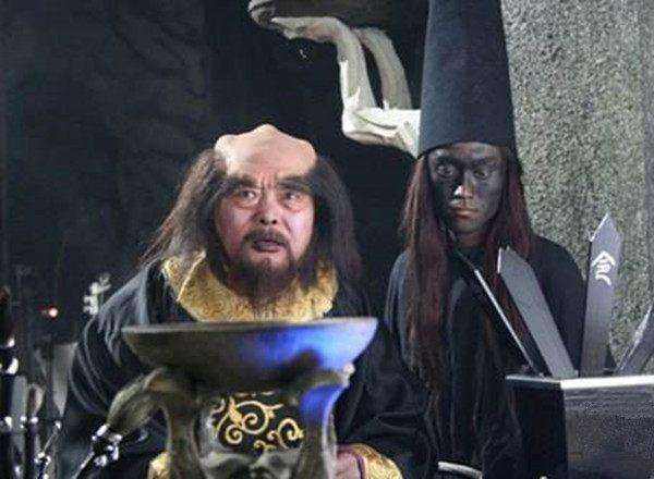 玉帝|孙悟空大闹天宫，玉帝为何不开除他的仙籍？你看有多少神仙在帮他