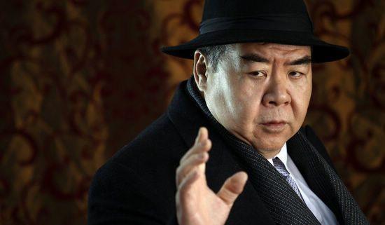 他是双料影帝,一夜被骗2亿,最穷时仅剩20块,今