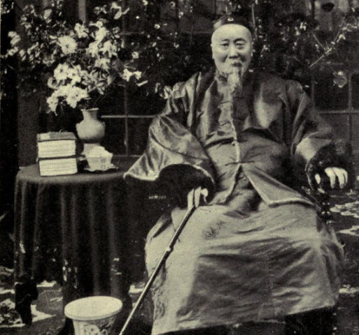 许知远:刺杀李鸿章的日本人小山丰太郎