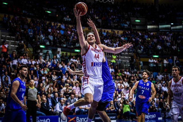 步行者前锋:克罗地亚阵容豪华 在国家队与NBA