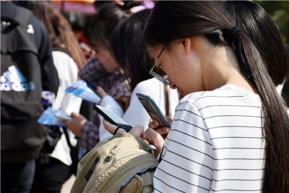 防不胜防!莫名收到一堆短信验证码,钱却不翼而