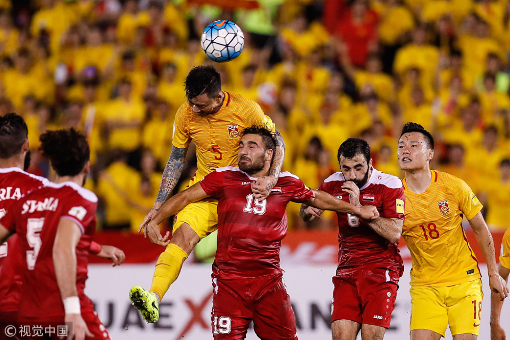 国足遇叙利亚灵魂拷问:不应有很多人在欧洲吗 张玉宁张稀哲呢?