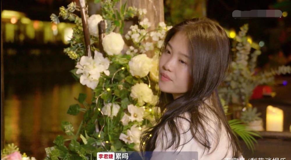 奥斯卡李君婕共进晚餐,两人各怀心事,奥斯卡一个动作暴露真心