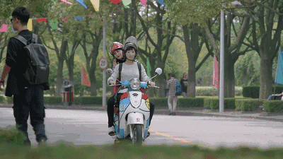 柳州人骑电驴上街也要考驾照了?考证费用355元?交警回应