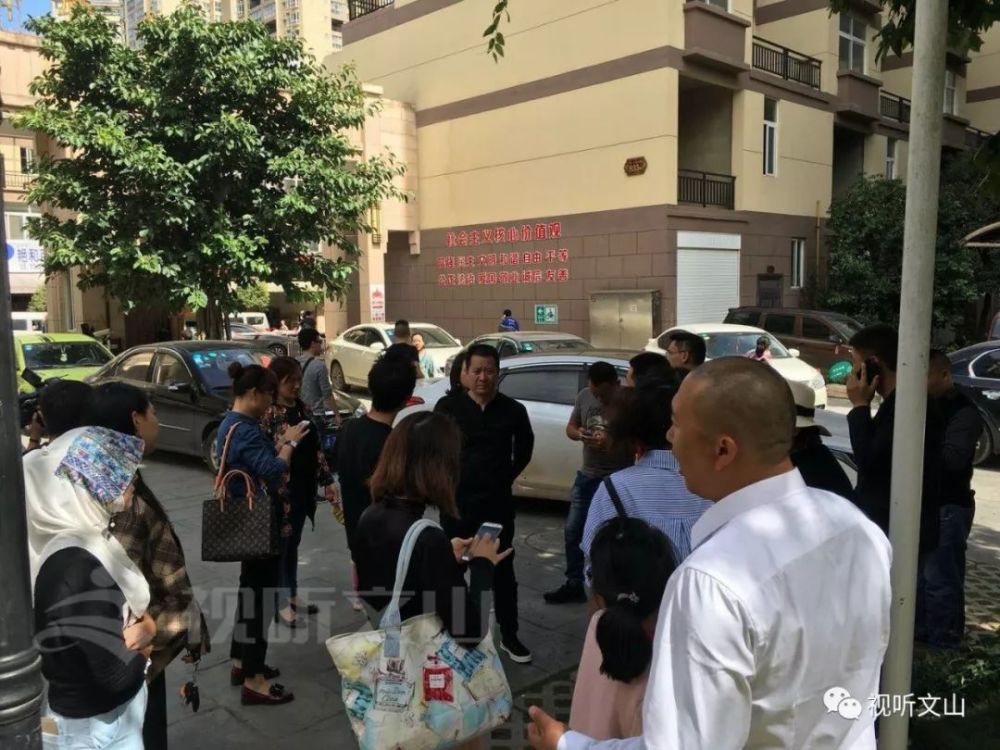 租个车位要先付清50年租金!这个小区业主开车