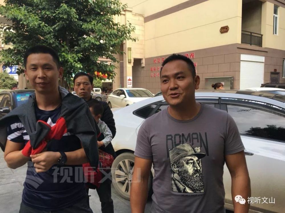 租个车位要先付清50年租金!这个小区业主开车