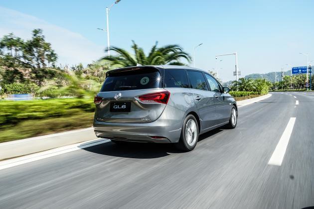 空间分配更合理 试驾别克gl6五座版