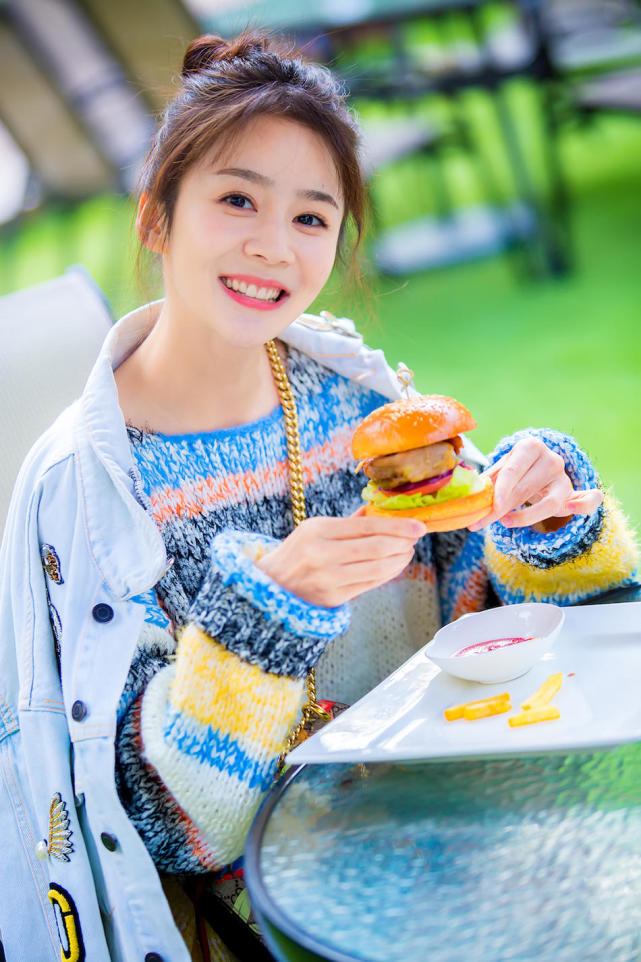 小花锋芒初绽 娜吉玛与《东宫》结缘