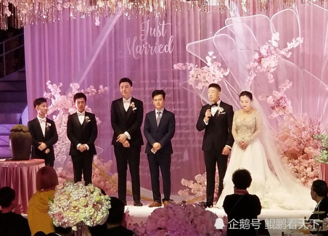 德云社演员烧饼婚礼曝光,看到现场照片,就知道郭德纲多有钱了