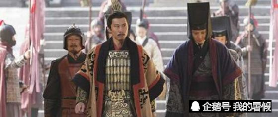 国君请相士为自己算命,相士:你吃不到今年