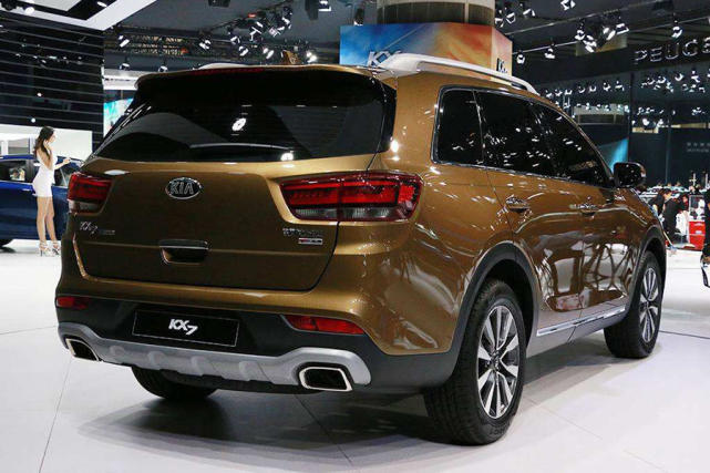 都说7座suv鸡肋,可我并不这么认为,毕竟7人满载出行是极少数的情况,但