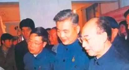 导弹之父钱学森与两弹一星邓稼先,到底谁