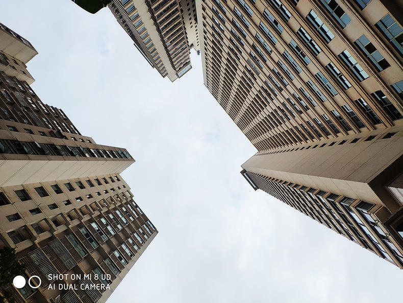 小米9发布!老旗舰降价五百,网友:真香