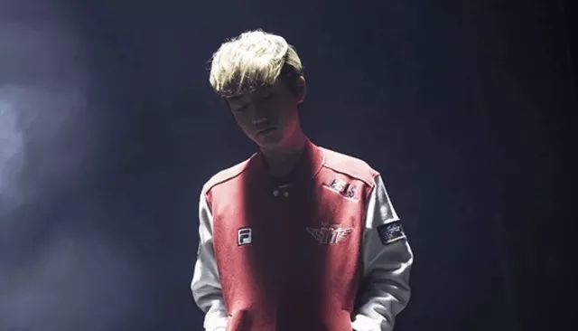 s8邀请小花生peanut当嘉宾,网友:这回lpl要出成绩了