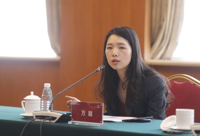 中国黄金集团首席经济学家万喆