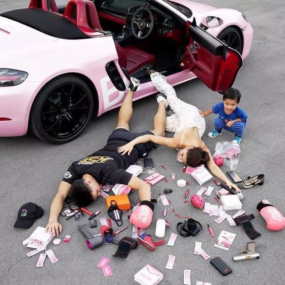 警方提醒 朋友圈 摔倒炫富挑战 背后或藏骗局 科技 腾讯网