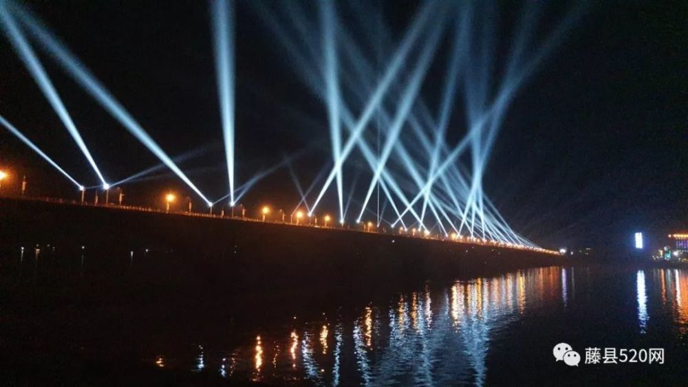 灯火辉煌的西江大桥又刷爆藤县人的朋友圈 这里 又将是一座"网红桥"