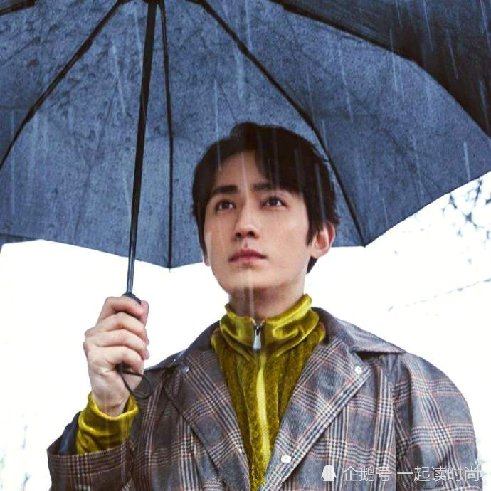 同在雨中打伞,农农文艺邓伦帅气,谁才是你的理想型"男友"呢?