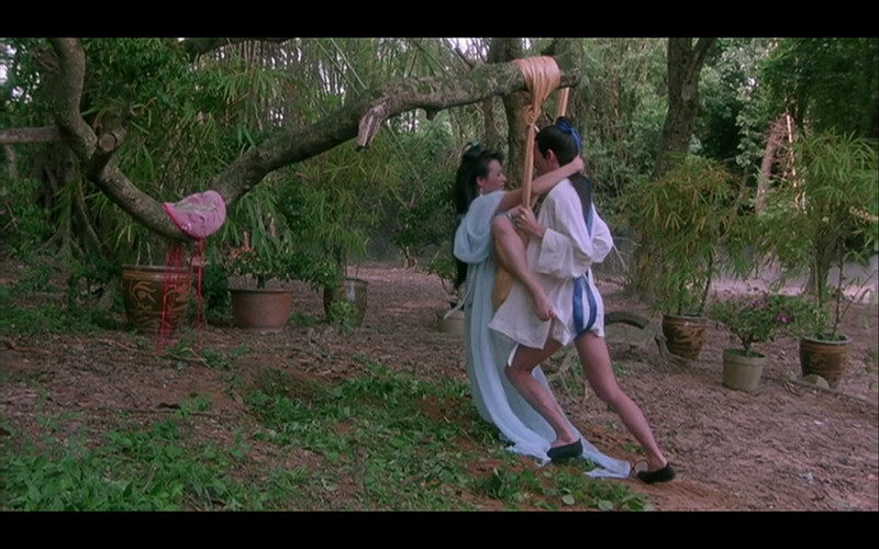 徐锦江和叶子楣这段玩秋千的表演,堪称电影史