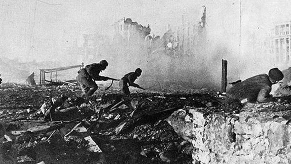 战争时战场上战亡的尸体由谁来收拾