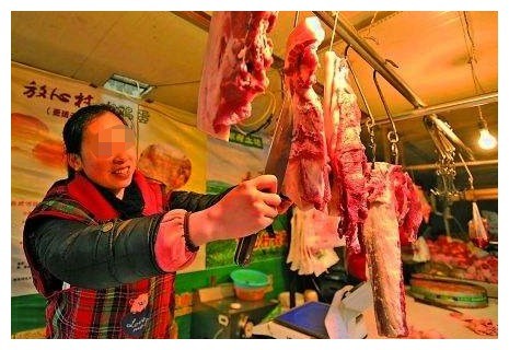 市场新鲜牛肉45一斤,卤牛肉25一斤?里面的猫