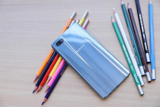 OPPO R15x真机上手:中端机的价格 体验到了旗