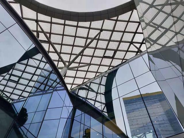 OPPO R15x真机上手:中端机的价格 体验到了旗