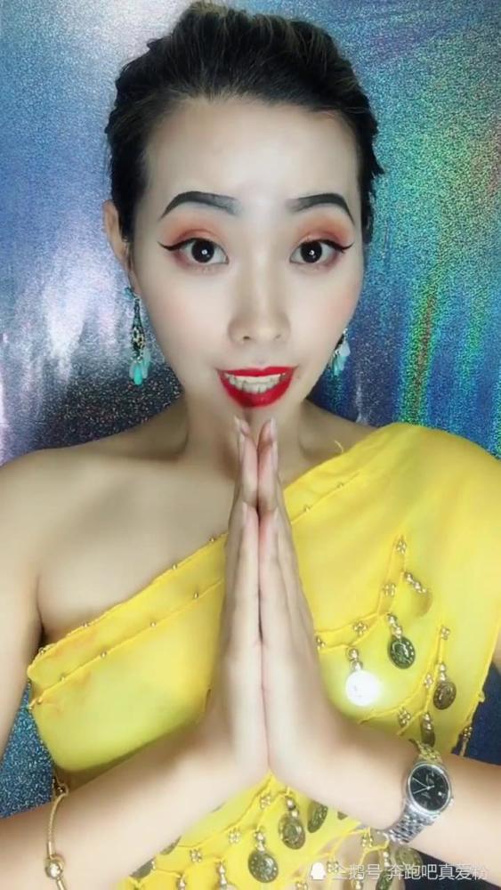 全网"最丑龅牙妹"火了,网友:化妆后完美逆袭成百变女神!