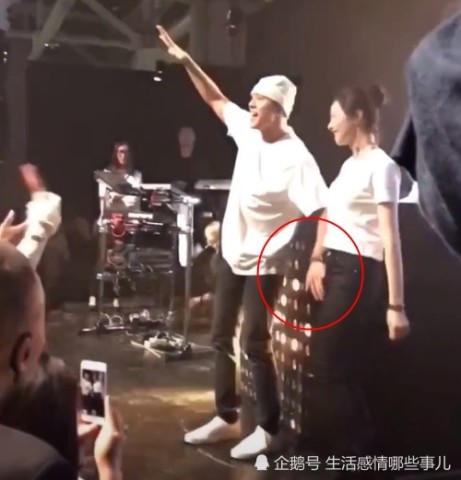 宋茜跳舞陈伟霆全程注视!最后自然的牵手网友