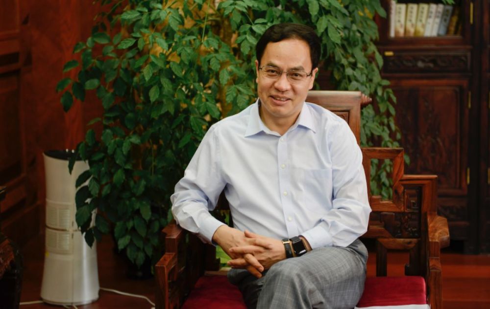 汉能私有化,昔日首富李河君的最后一搏?