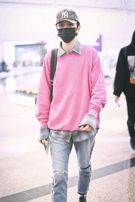 衬衫叠穿卫衣减龄又时髦,还不快学?