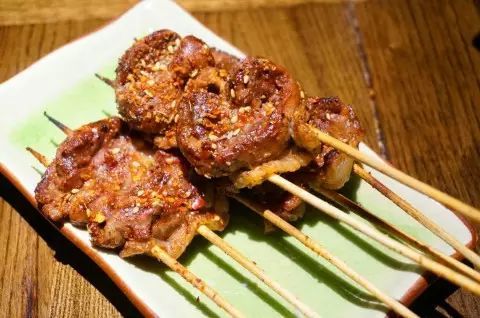 伊犁美食羊腰的各种烤