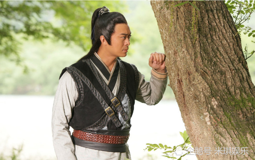 他曾发单曲无人问津,转型当演员人气不输四大