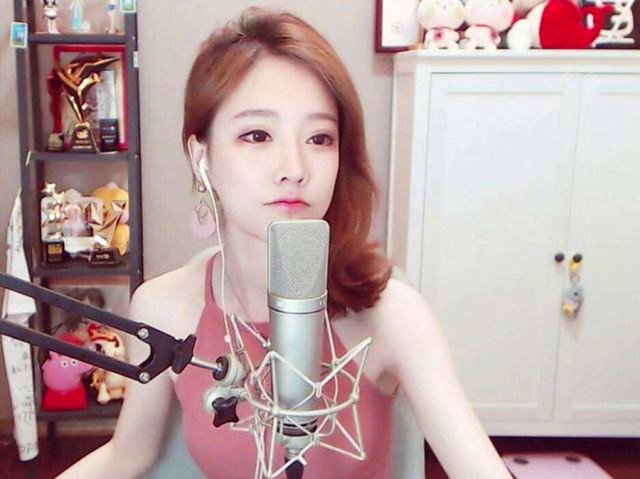 小智曝直播间抽奖内幕:主播抽奖不但不花钱,还