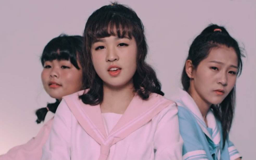 最丑女团获好评!cindy舞蹈进步大,abby霸气回呛黑粉