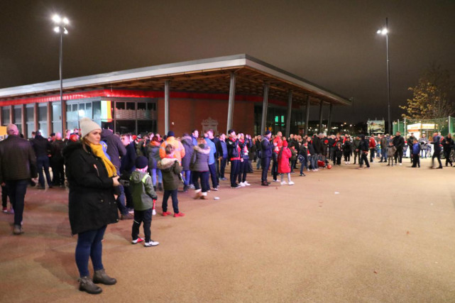 直击-法老王归来开大开杀戒 安菲尔德嘘声震天