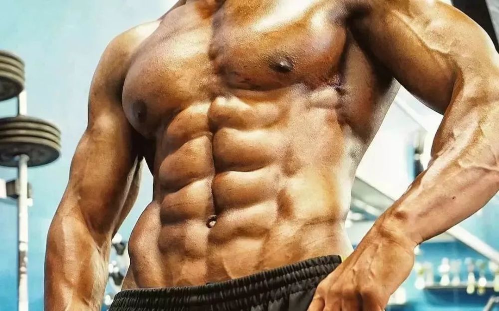 见过刀刻般的十块腹肌吗?没有那就进来看看吧