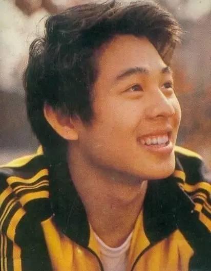 网友探访李连杰北京出生地,喊话:你什么时候回来看看?