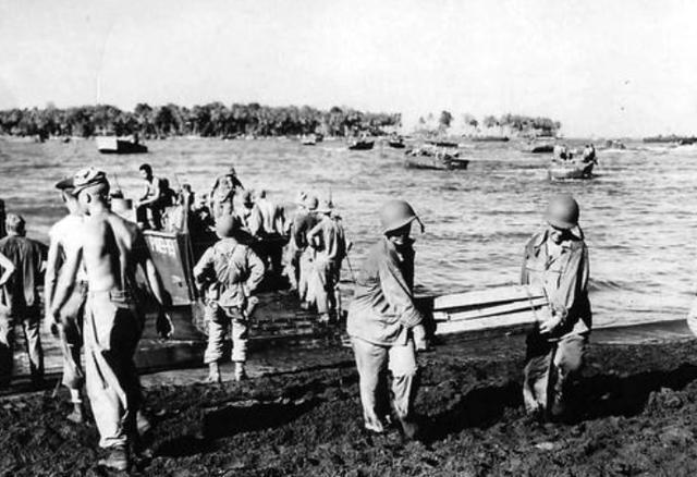 二战珍贵老照片,新几内亚战役20万日军只有1万人活着回到日本!